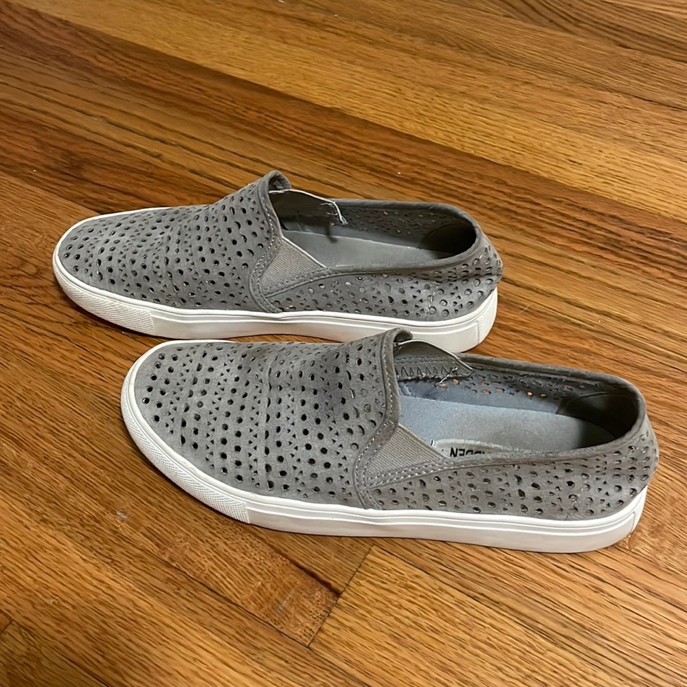 Steve Madden Odonna Grey Suede Geometric Cut Out Slip-on Sneakers - Size 7.5